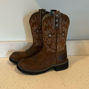 Women’s Ariat Cowboy Boots Size 7.5